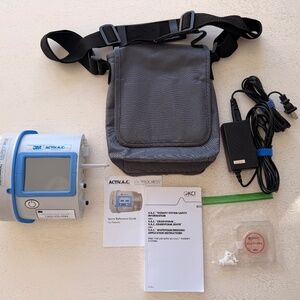 3M™ ActiV.A.C.™ Negative Pressure Wound Vac System + charger & carry bag Activac